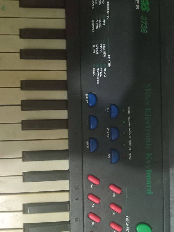 New piano for sale 4