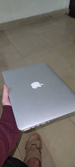 MacBook