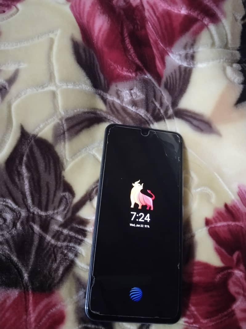 Vivo v 21 glass back broken only in 24k 1