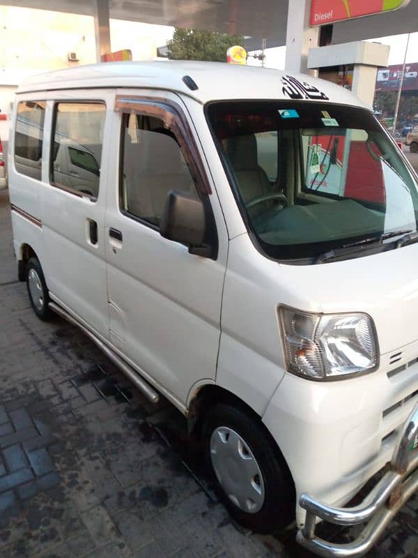 Daihatsu Hijet model 12/17 1