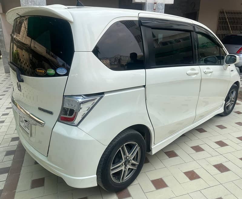 Honda Freed 2017 7