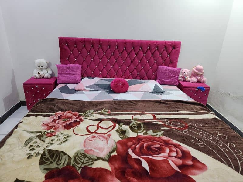 Pink double bed with side tables without mattress 1