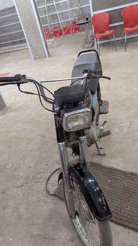 unique 70 cc 10 by 9 condition 4