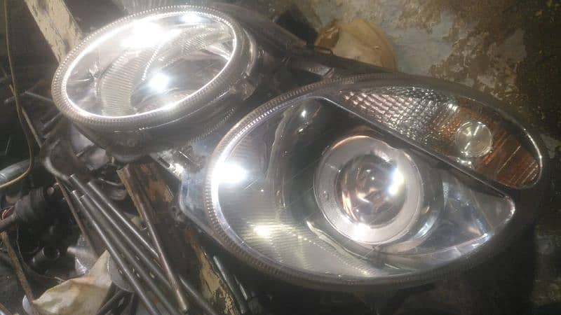 Mercedes head lights 0