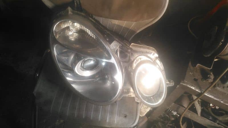 Mercedes head lights 1