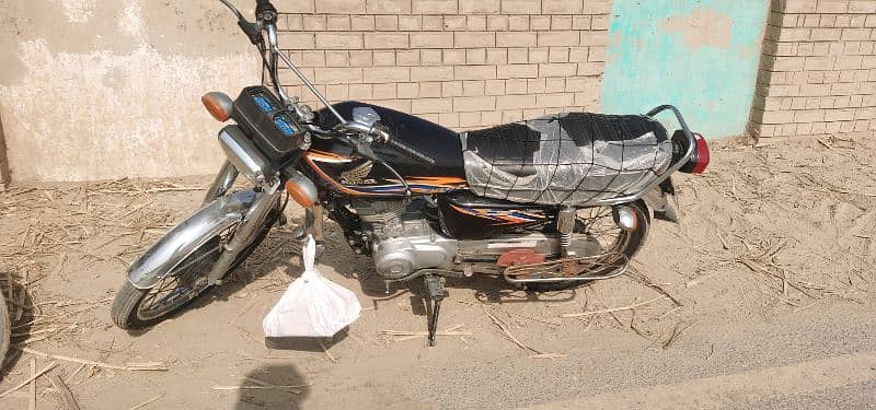 Honda Cg 125 2019 Model Bilkul saaf condition hy 2