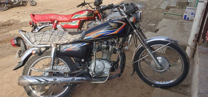 Honda Cg 125 2019 Model Bilkul saaf condition hy 3