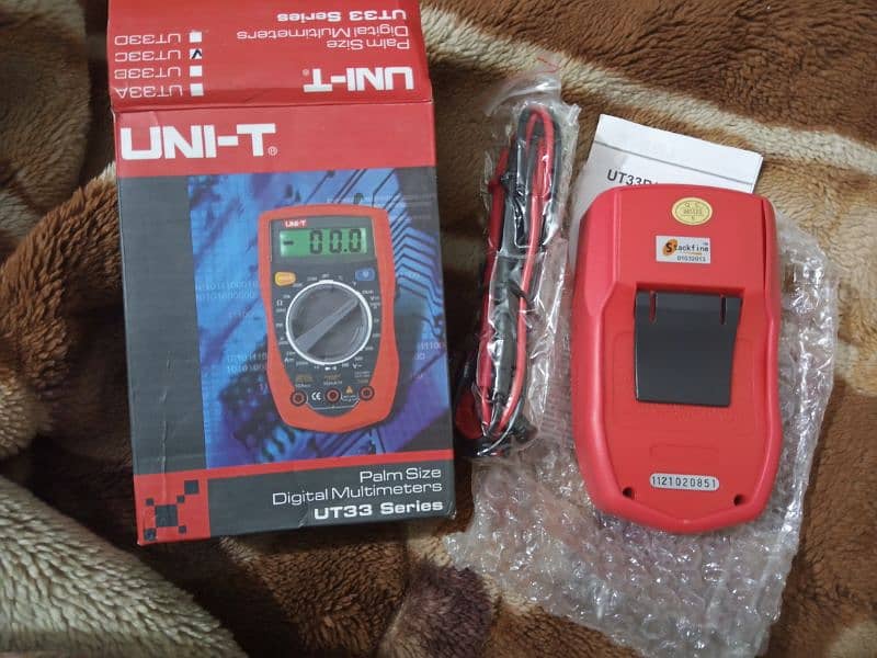 UNI-T meter. 1