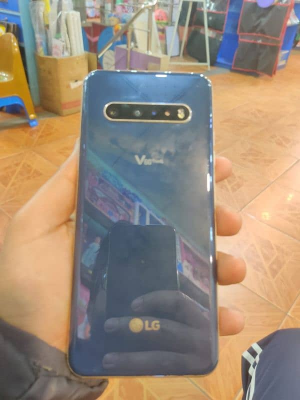 lg v60 8/128 1