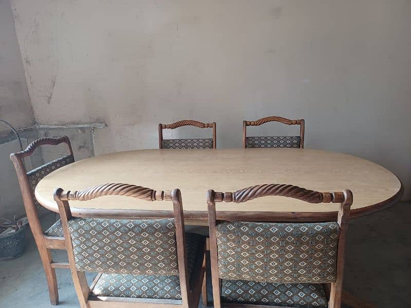 6 seater wooden dining table 4