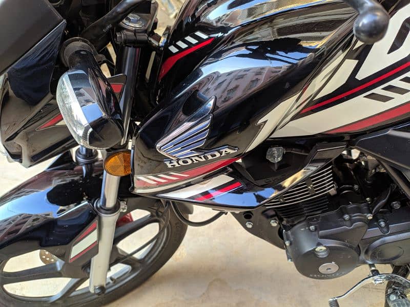 CB150F model 2024 December month unregistered 14