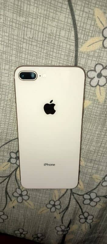 I phone 8 Plus 64 Gb water pack phone Non Pta 6