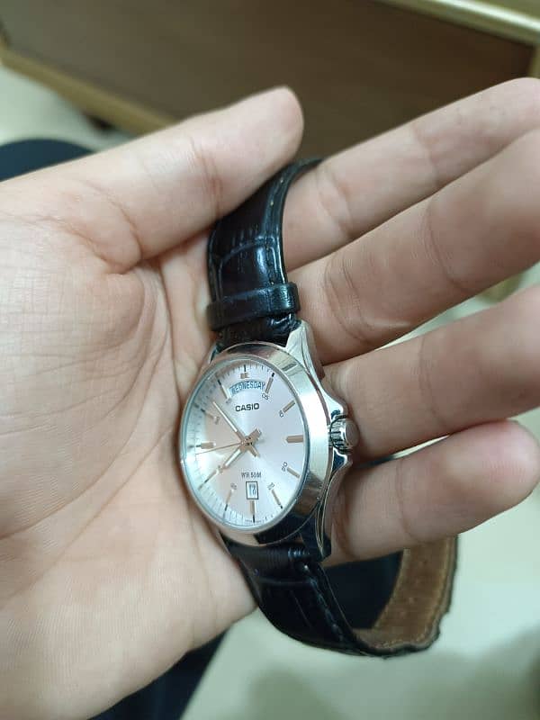 CASIO MTP 1370 /WHITE DIAL 2