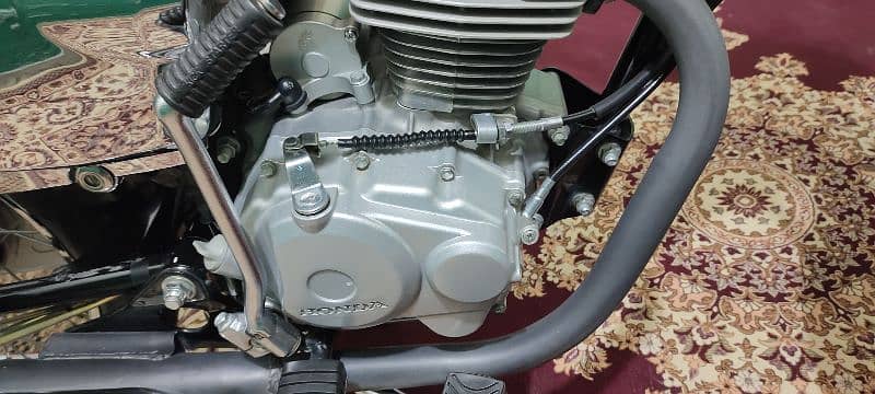 Honda 125 , self start 6