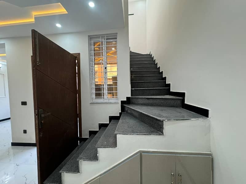 3 Marla 1.5 Storey Brand New House Available For Sale. 8