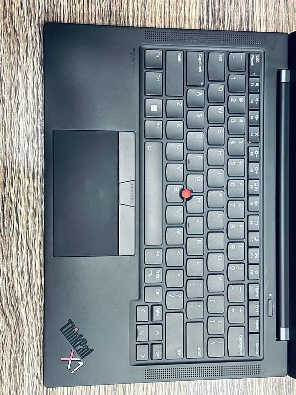 Lenovo Thinkpad X1 Carbon gen 10 2