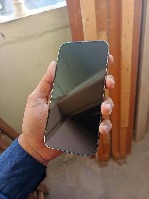 iphone 14pro (factory unlock) 128gb 2