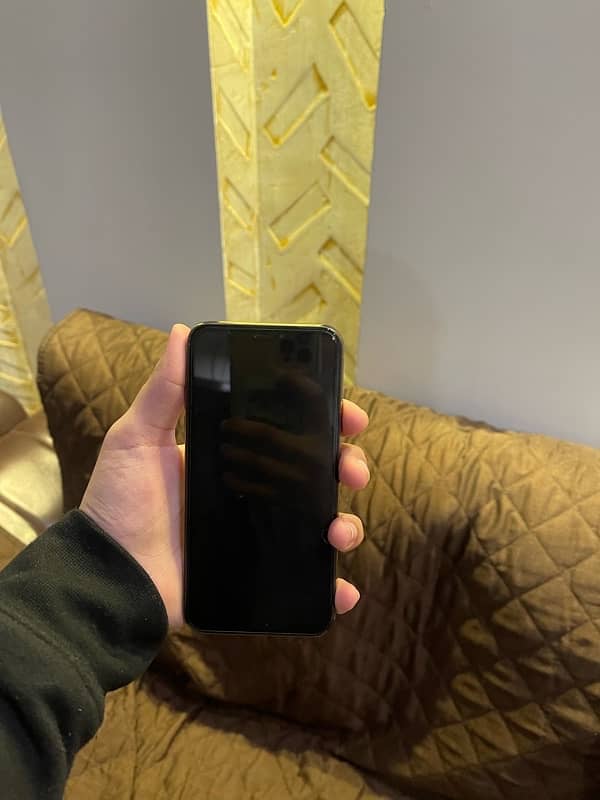 IPhone XS pta approved golden colour 7