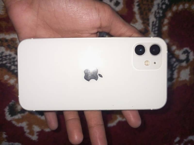 iPhone 12 jv hai all ok hai halka sa ispot hai 0