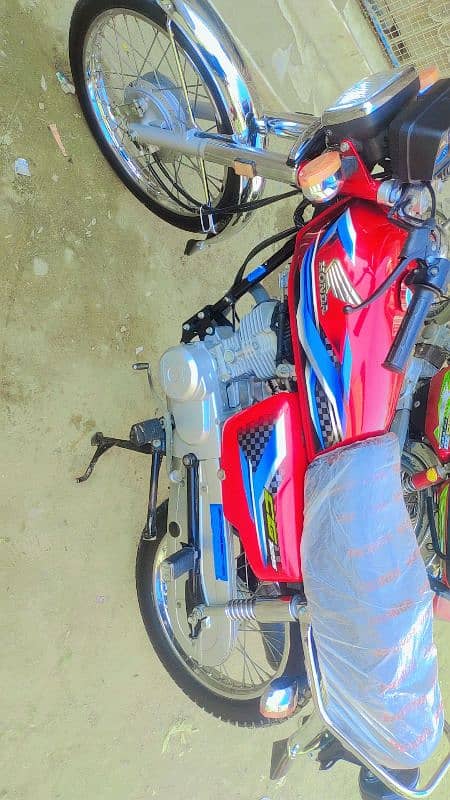 CG Honda 125 2024 k 2nd month ki h poori original candishn pa h 0