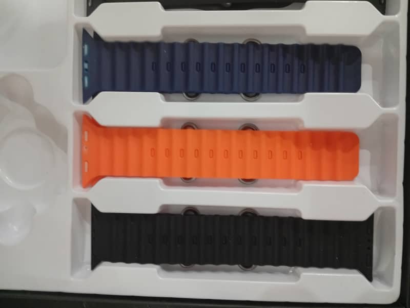 M400 ULTRA SMART WATCH WITH SEVEN STRIPS 7