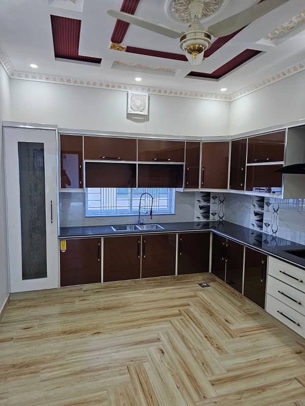 1 Kanal Brand New Upper Portion Available For Rent In Panjab Govt Phase 2 College Road Lahore 1