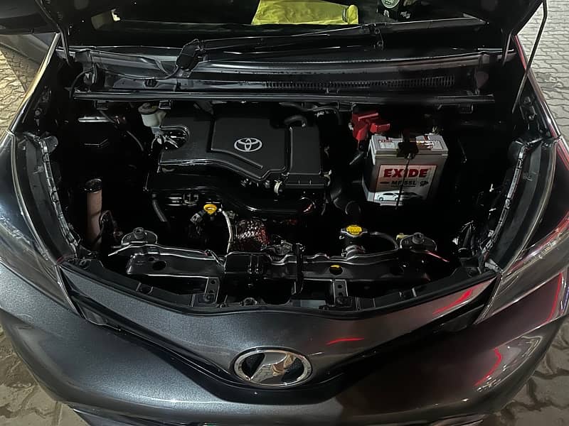 Toyota Vitz 2015 Model/2019 Registered 11