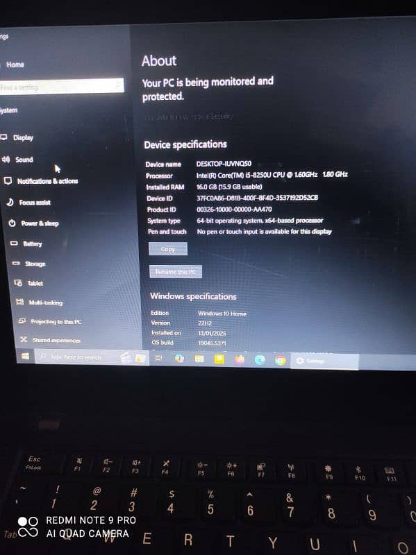 Lenovo i5 8th Gen 16 Ram 512 ssd Condition 10/09 5