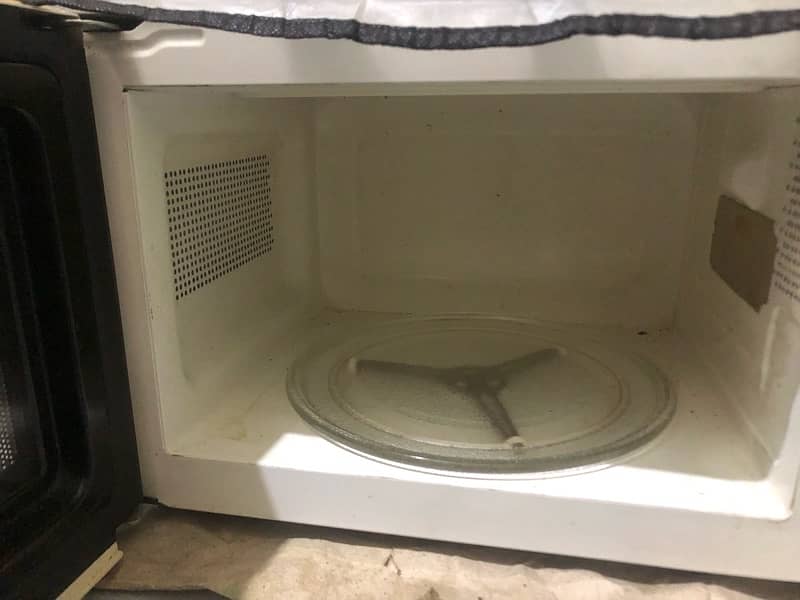 Dawlance microwave oven 2