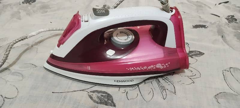 Kenwood Iron 4