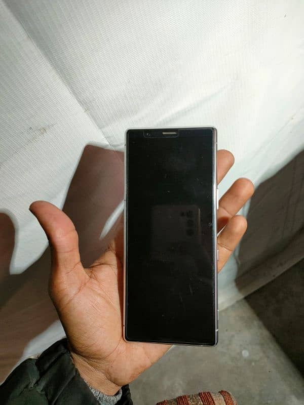 SONY EXPERIA 5 6/64 3