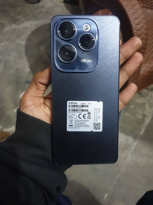 Infinix Hot40 pro 7