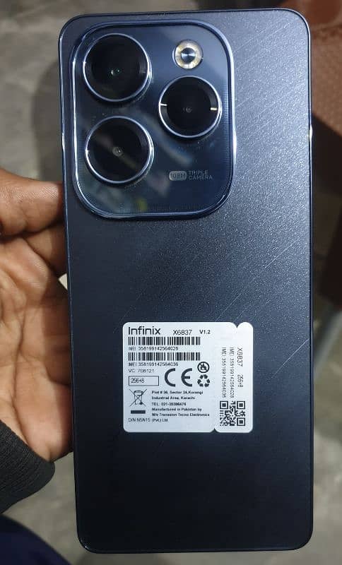 Infinix Hot40 pro 8