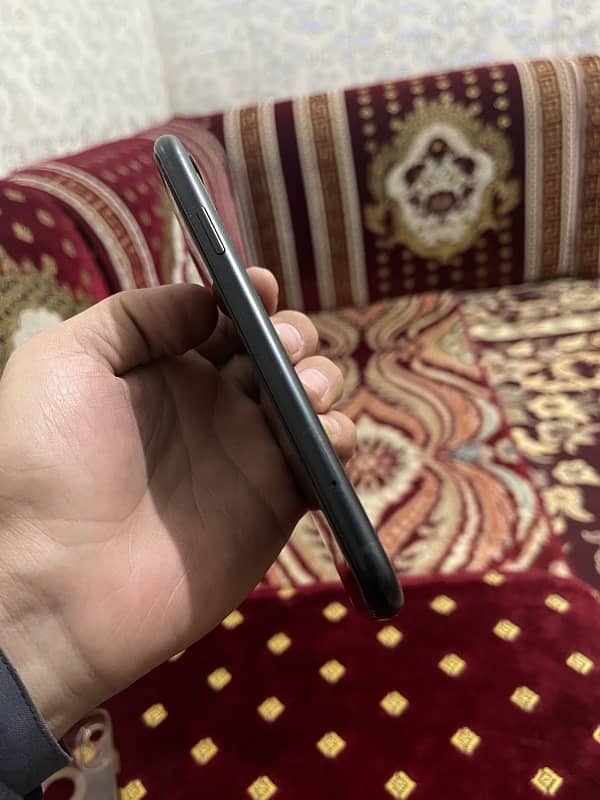 IPhone XR 64GB JV 4