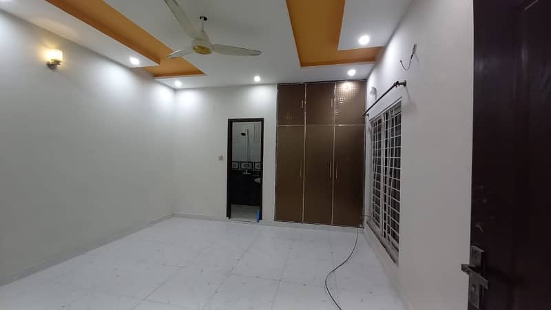 7.5 Marla Brand New First Entry Upper Portion Available For Rent In Johar Town 2