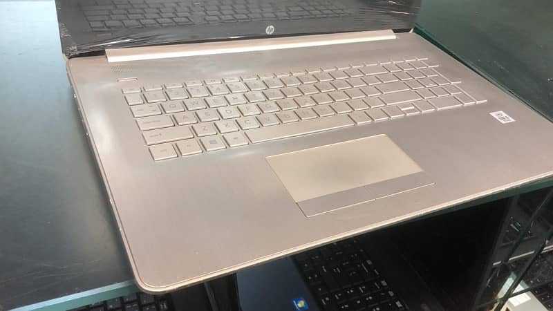 HP Notebook 17 2