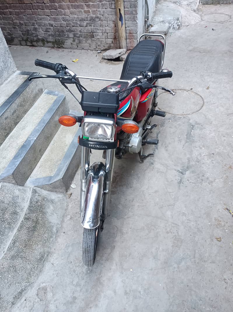 Honda CG 125 2018 3