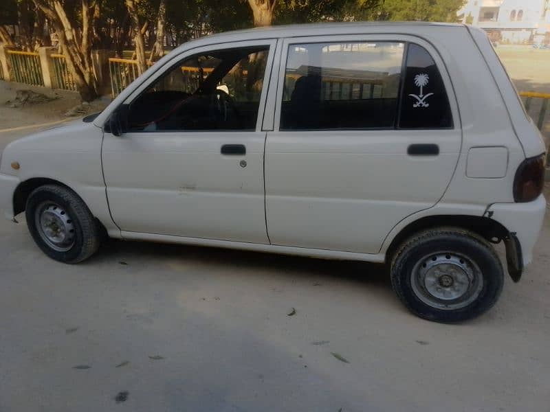 Daihatsu Cuore 2007 3