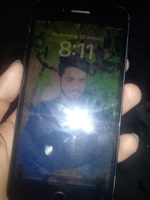 8 plus mobile h achi condition mey back break h javi sim locked  h 4