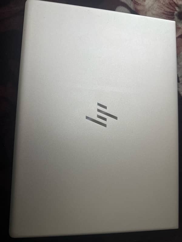 Hp elite book core i5 8th generation 3