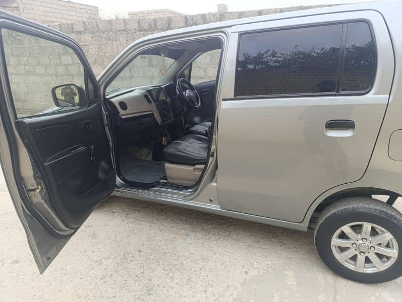 Suzuki Wagon R 2015 7