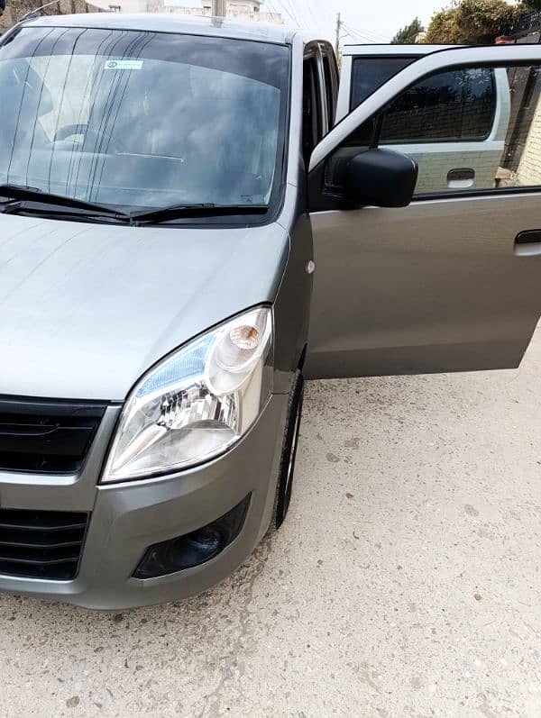 Suzuki Wagon R 2015 12