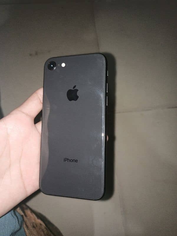 I phone 8 lush condition, 64 GB 2