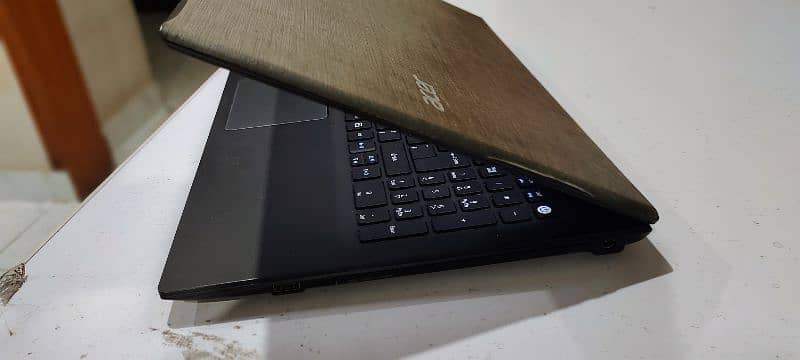 ACER LAPTOP NEW LUSH 8/500GB 9