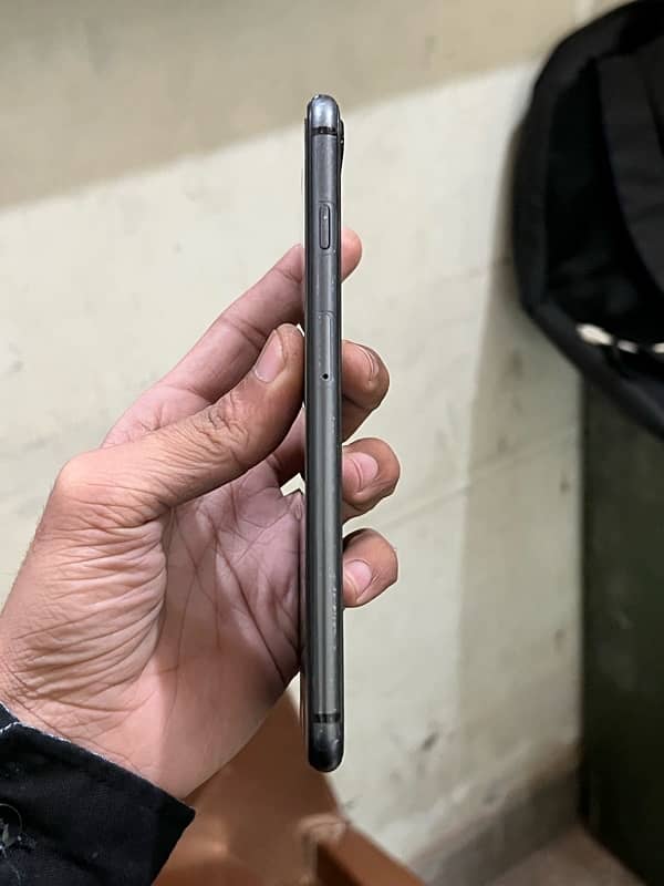 Exchange iphone 8 plus Non pta 4