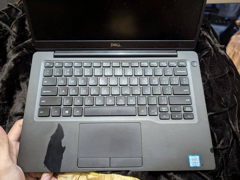 Dell latitude 7300 1