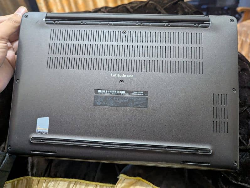 Dell latitude 7300 2