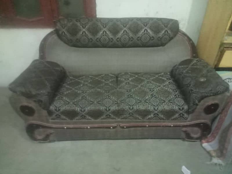 used sofa 0