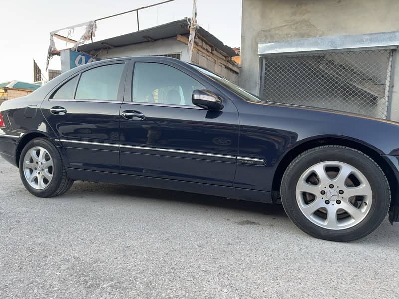 Mercedes C Class 2001 4