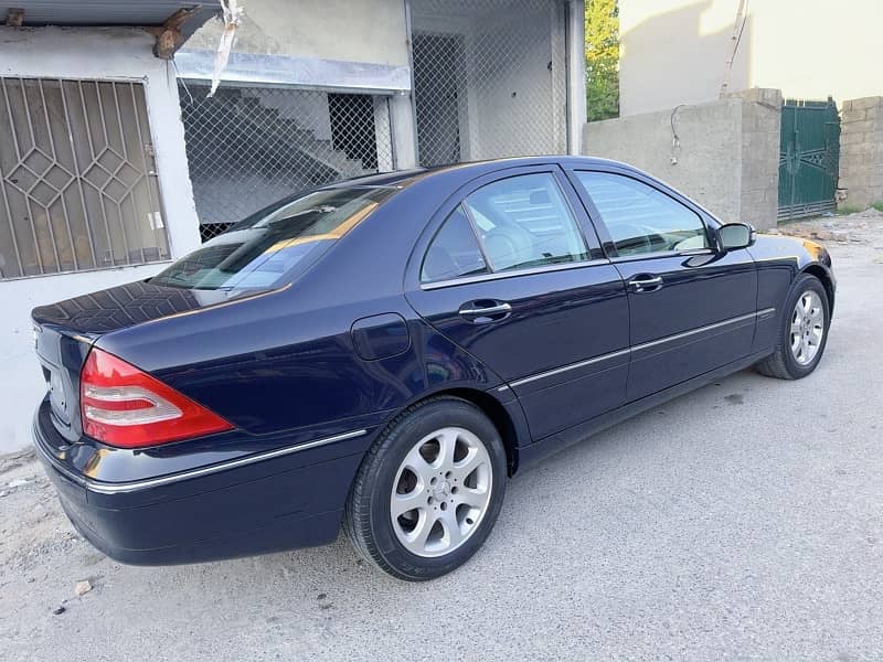 Mercedes C Class 2001 7